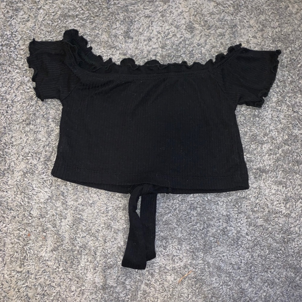 Short sleeve black shirt